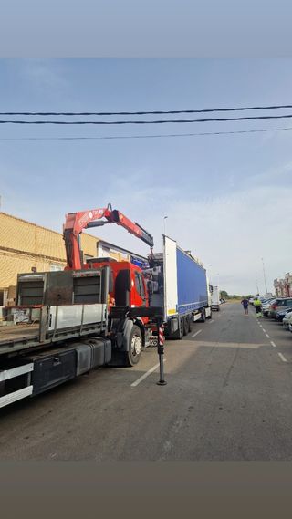 Servicio grúa, portamaquinaria