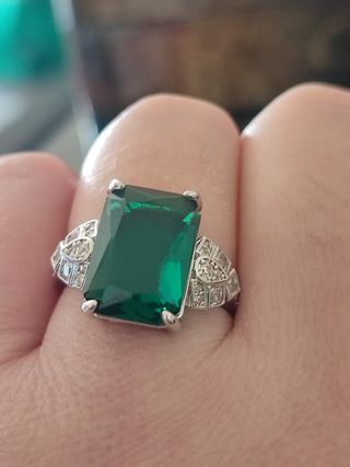 ANILLO ART CIRCONITA BRILLANTES Y ESMERALDA