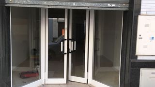 Escaparate Aluminio blanco y cristal
