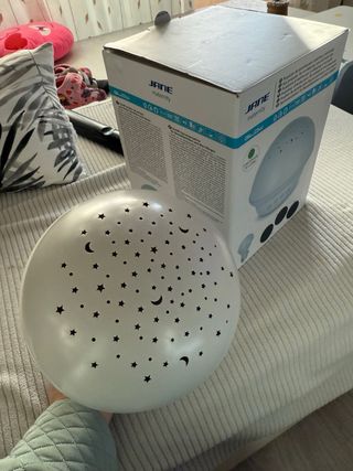 Proyector de estrellas para cuna