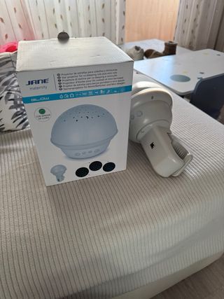 Proyector de estrellas para cuna