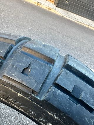Pirelli Scorpion Str Rally 90/90 21 y 150/70R18 y 