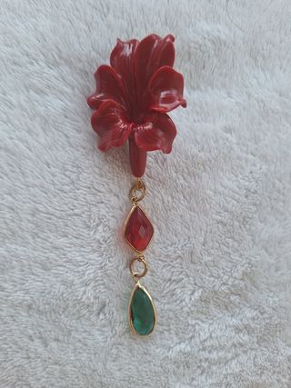 Conjunto pendientes y broche flamenca rojo y verde