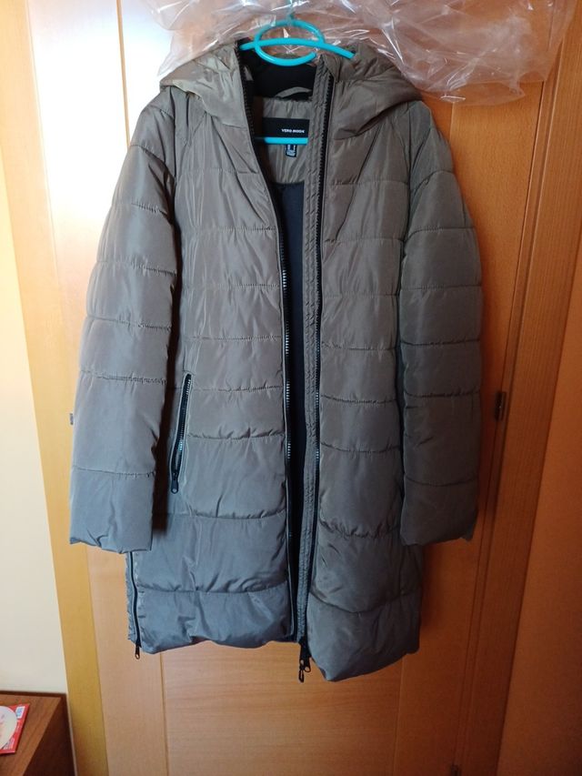 PARKA ACOLCHOADA COM CAPUZ