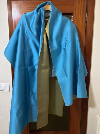 Falda y blusa con chald para evento