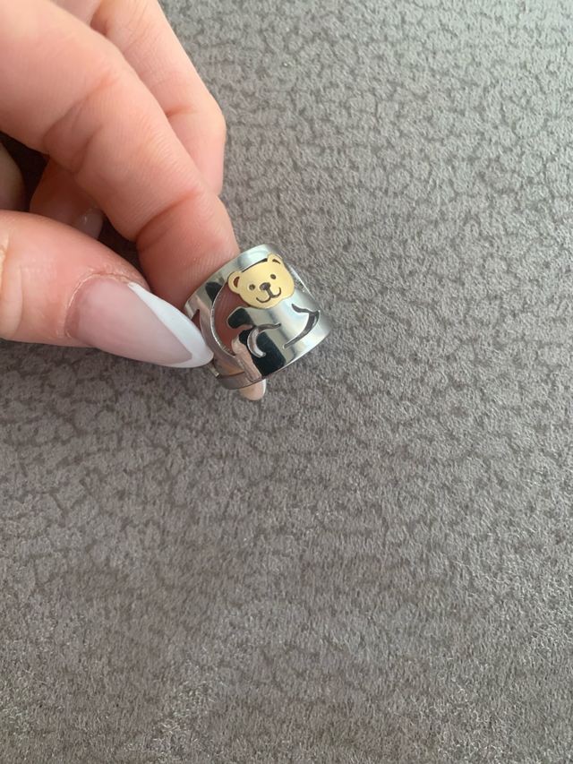 Anillo de plata adaptable com oso de oro