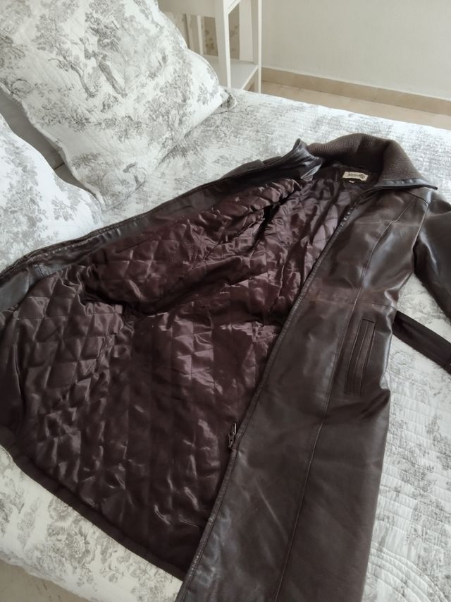 Abrigo Cuero marrón 