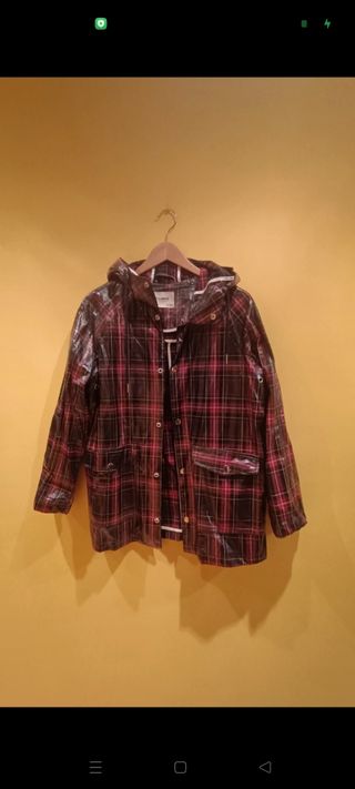Impermeable de Pull Bear 