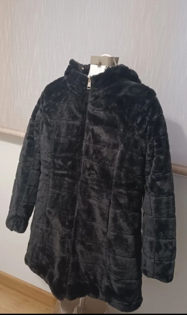 Abrigo negro acolchado reversible talla La