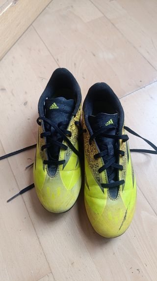 Zapatillas de tacos Adidas. N°38, 2/3