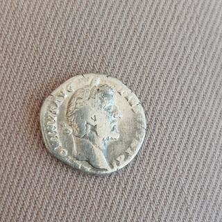 Denario Antonio Pio. Moneda Romana