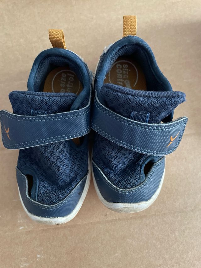 Lote 1. Ropa Niño. 12/18 meses