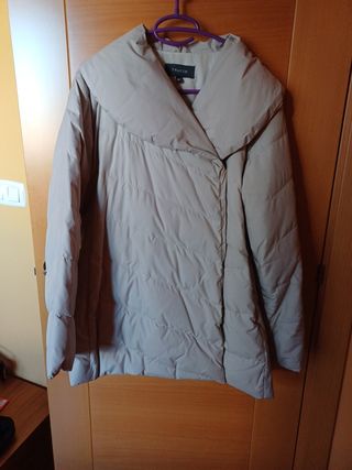 PARKA LIGERA. TRUCCO. 38