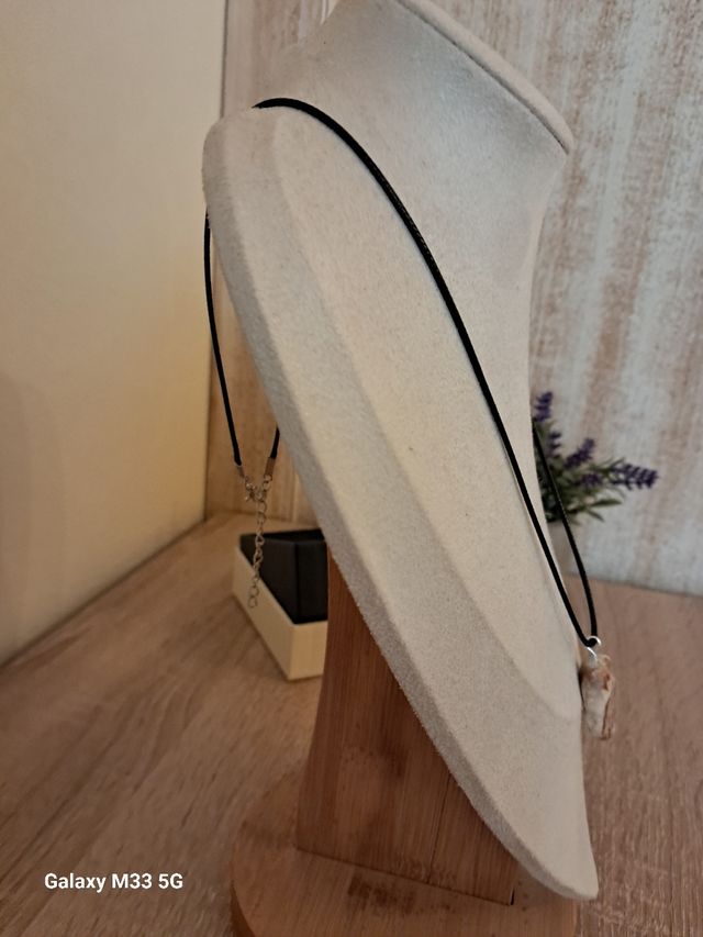 Collana realizzata a mano con pietra