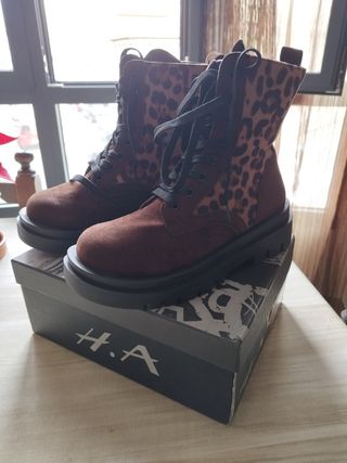 Zapatos militares animal print