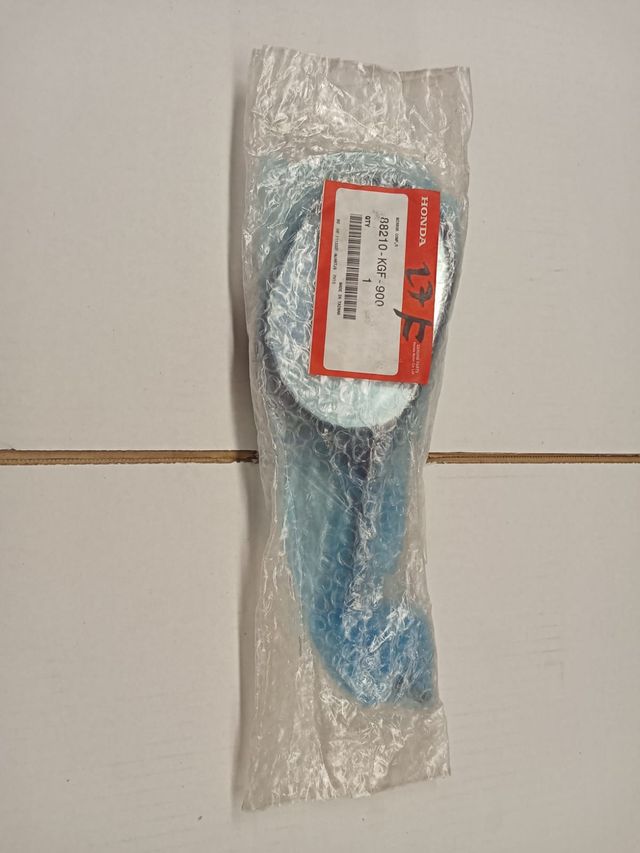 88210-KGF-900 Espejo derecho HONDA 125