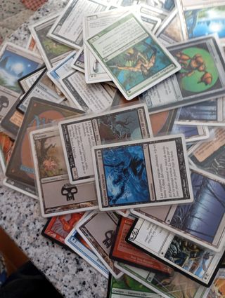 Más de 100 cartas mágic