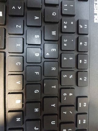 Teclado y raton de oficina