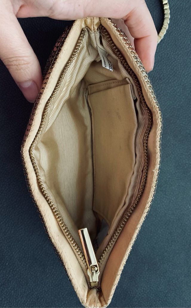 Bolso de mano. Malla metalica Drap