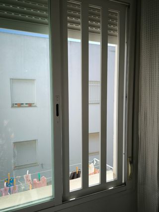 Reja aluminio extraible ventana seguridad