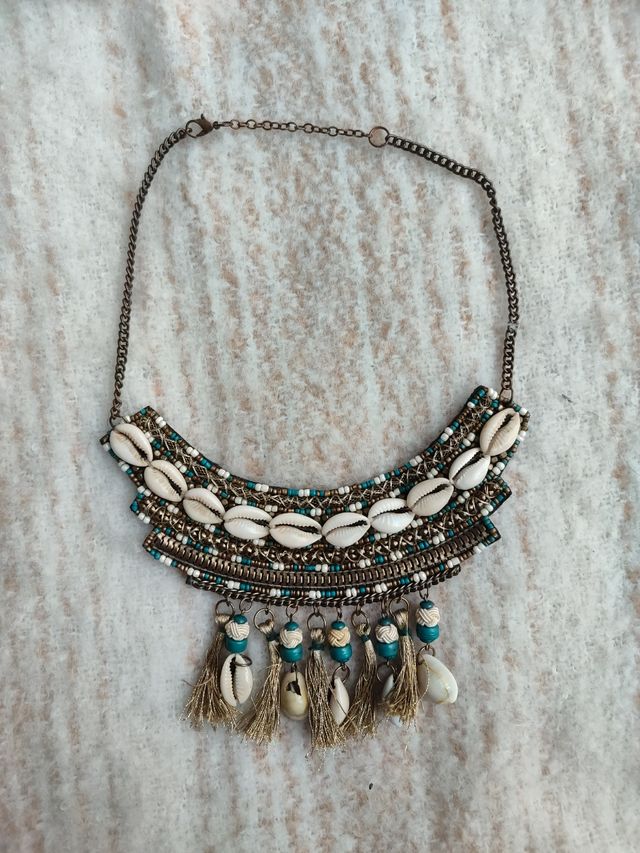 Collar bijuteria