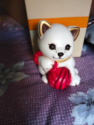 Gatto con Gomitolo Thun 