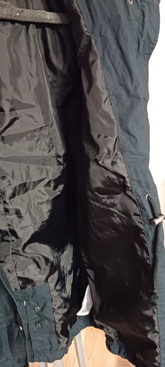 Parka negra para mujer