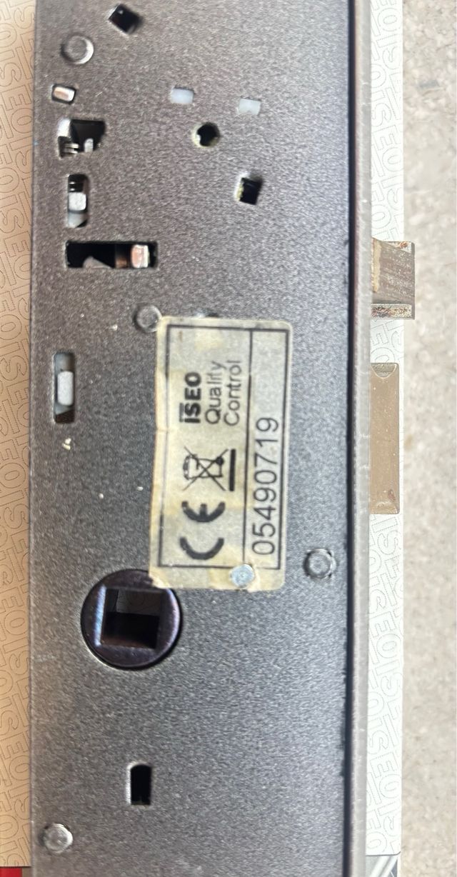 Cerradura electrica embutir ISEO 7818-35