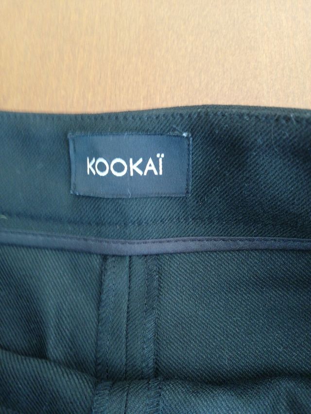 Pantalón corto negro marca KOOKAI T 38