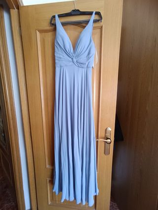 Vestido azul cielo