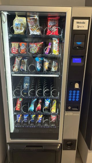 Máquinas vending expendedoras Necta, saeco, Rhea..