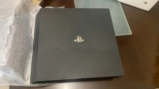 PLAYSTATION4 PRO 1tb