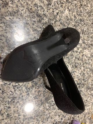 Zapatos de tacòn alto