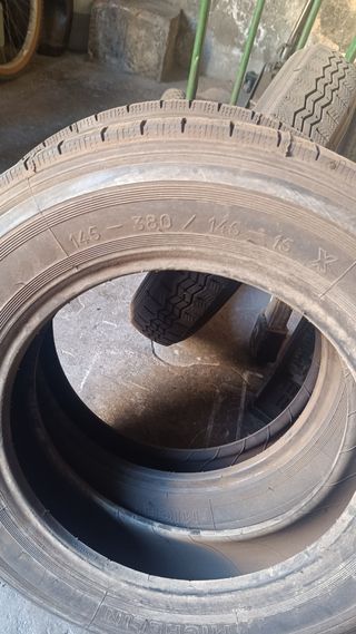 Rueda Neumático Michelin 145 - 380 / 145 - 15