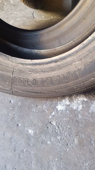 Rueda Neumático Michelin 145 - 380 / 145 - 15