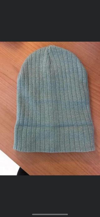 Cappello con brillantini 