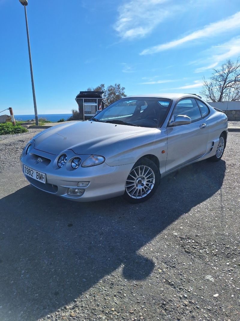 Hyundai Coupe 2001 - foto 1