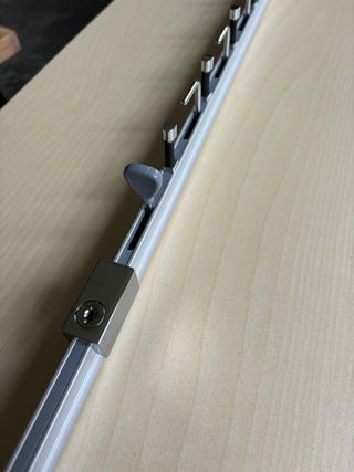 Barras exposicion gafas Optica 