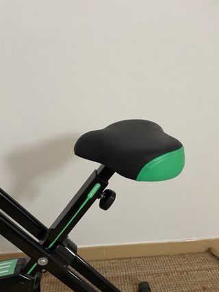 Bicicleta estática plegable
