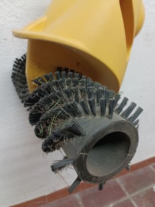 Peine eléctrico césped artificial