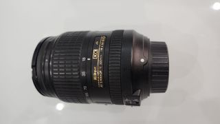 Cámara Nikon D5200 con objetivos