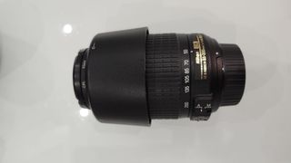 Cámara Nikon D5200 con objetivos