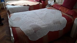 Tapete de Mesa camilla hecho a mano hilo