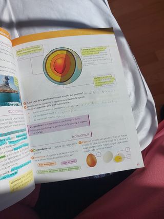 Ciencias sociales. 4 Primaria. Mas Savia. Madrid