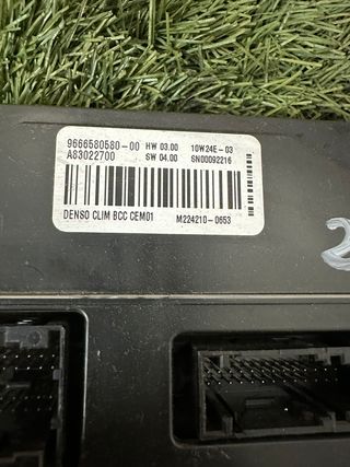 LUZ-CENTRALITA-REJILLA-CITROEN C4 PICASSO 2010