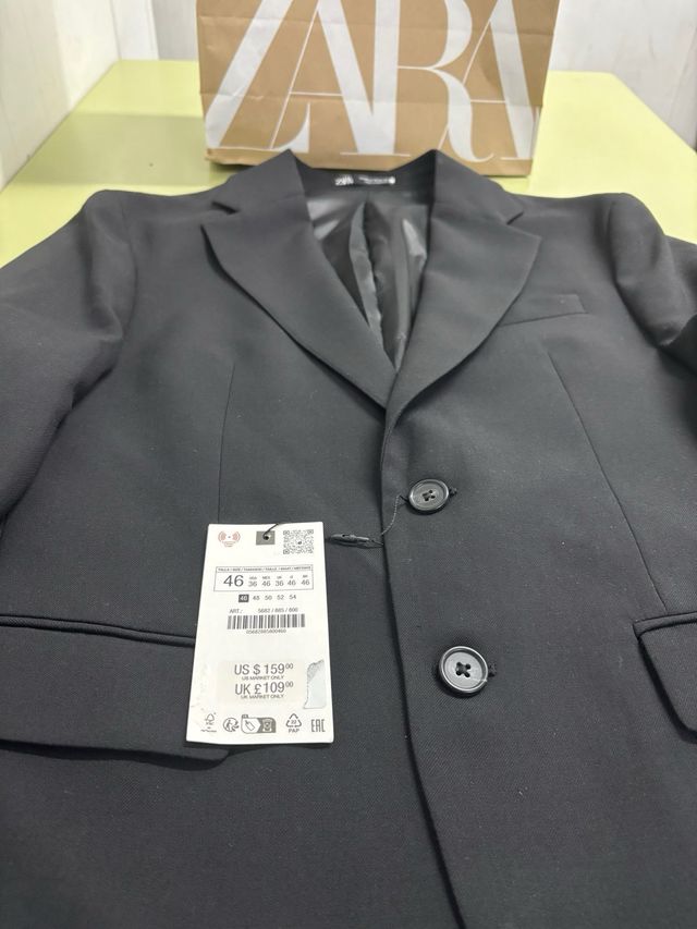 Americana zara negra