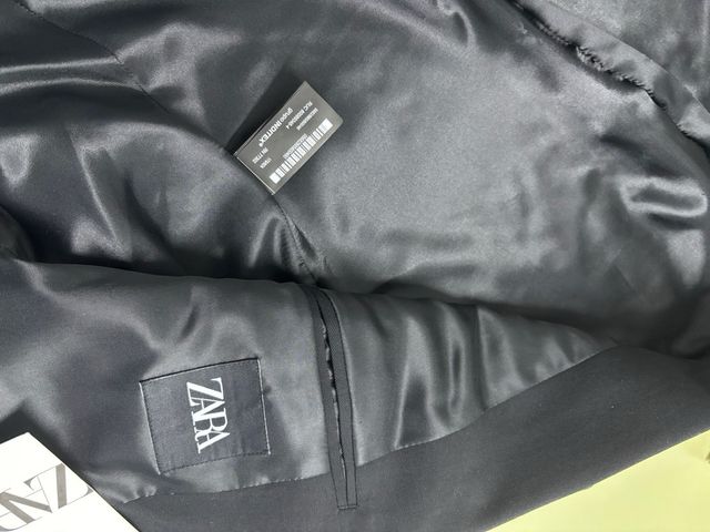 Americana zara negra