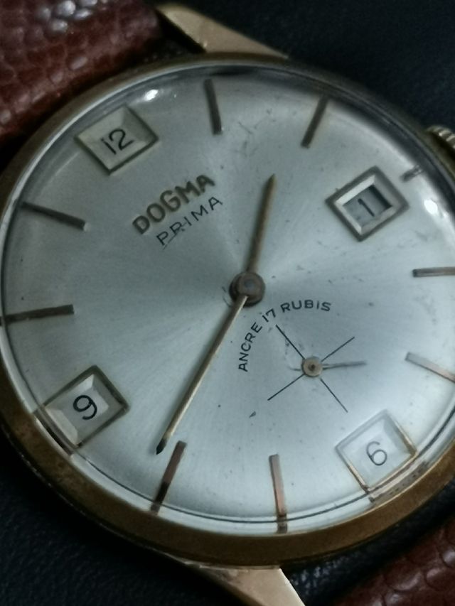 Reloj DOGMA