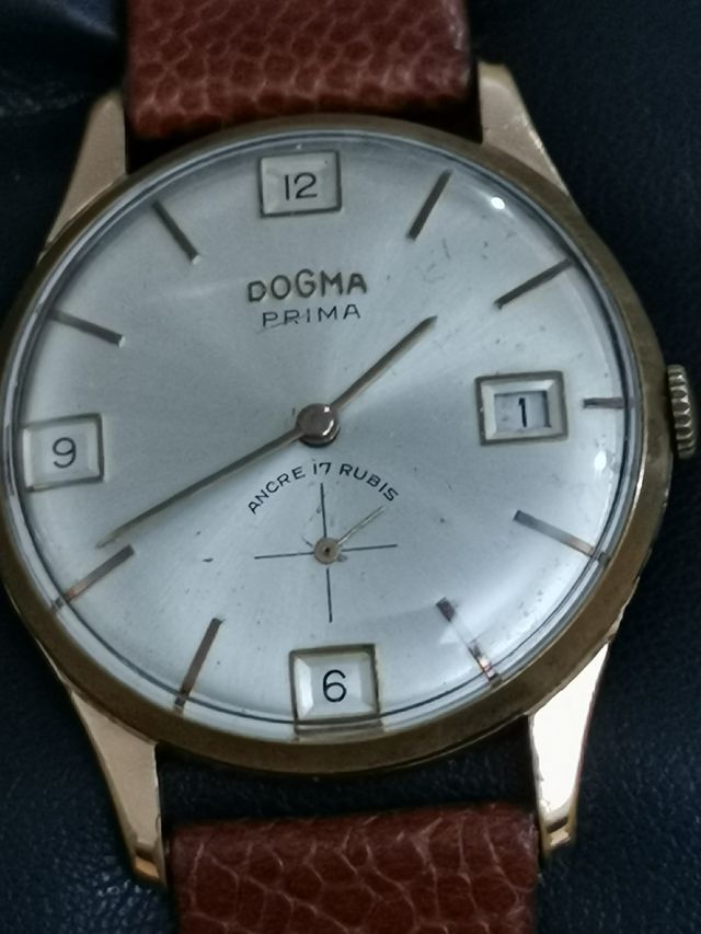 Reloj DOGMA