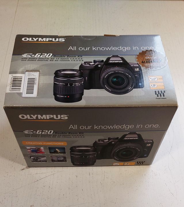 Cámara Olympus E-620 con dos objetivos Zuiko ED